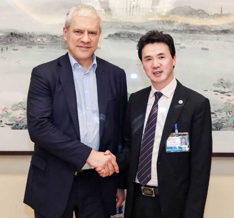 ●塞尔维亚总统:鲍里斯.卡迪奇